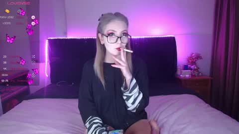 Snapshot of shysweetrish chatting on 04-22-26, 12:02 shysweetrish online show from 04-22-26, 12:02