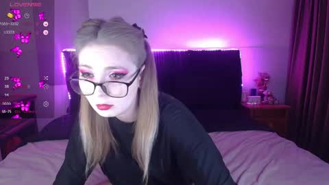 Snapshot of shysweetrish chatting on 05-22-26, 01:46 shysweetrish online show from 05-22-26, 01:46