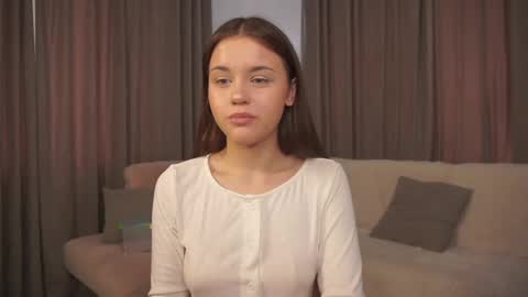 Snapshot of shytany chatting on 06-08-26, 01:11 Tanya online show from 06-08-26, 01:11