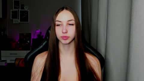 SIA online show from 04-03-26, 01:47