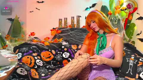 Snapshot of sia_siberia chatting on 10-29-25, 12:35 Sia 3 online show from 10-29-25, 12:35