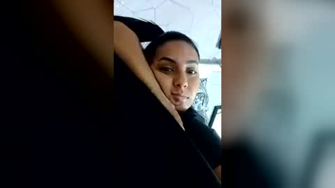 Snapshot of siacavali chatting on 07-28-26, 11:39 Sia online show from 07-28-26, 11:39