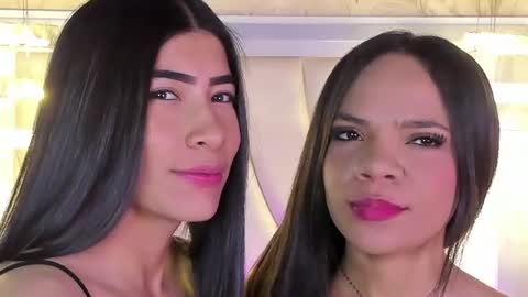 Siara and Zoe tattoo online show from 07-21-26, 11:18
