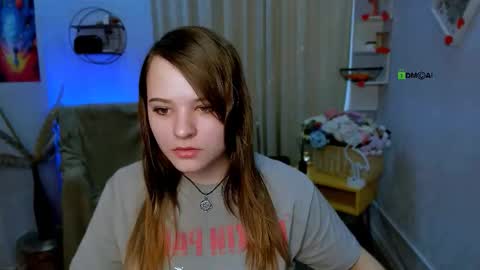 Snapshot of sicilia_shine chatting on 02-28-26, 10:27 silicia online show from 02-28-26, 10:27