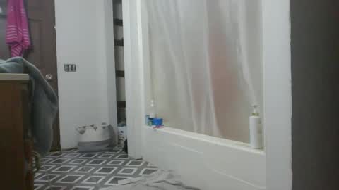 Snapshot of sidneyraee chatting on 10-22-25, 12:05 Mrs. St. Patrickk online show from 10-22-25, 12:05