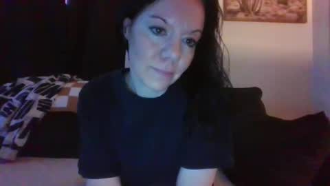 Snapshot of sidneyraee chatting on 11-17-25, 05:30 Mrs. St. Patrickk online show from 11-17-25, 05:30