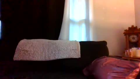 Snapshot of sidneyraee chatting on 06-07-26, 04:11 Mrs. St. Patrickk online show from 06-07-26, 04:11