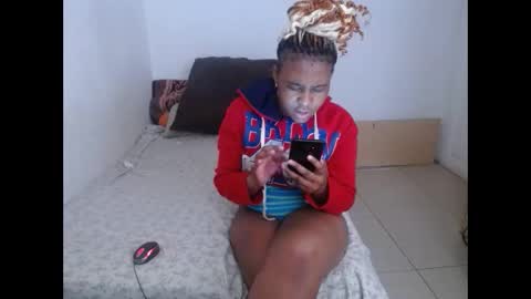 Snapshot of sieannabrown chatting on 11-28-25, 09:56 sieannabrown online show from 11-28-25, 09:56