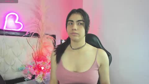 Snapshot of siena_fox chatting on 07-11-26, 07:27 Siena online show from 07-11-26, 07:27