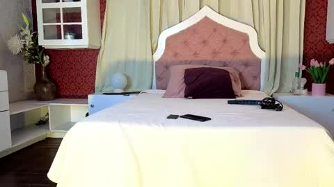 SinnaDark online show from 04-20-26, 11:35