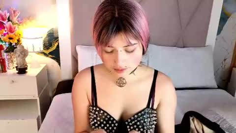 Snapshot of sienna_desiree chatting on 06-25-26, 12:53 Sienna Desieree online show from 06-25-26, 12:53