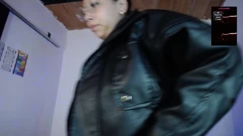 Snapshot of sienna_rose_pym chatting on 02-14-26, 12:13 Sienna online show from 02-14-26, 12:13