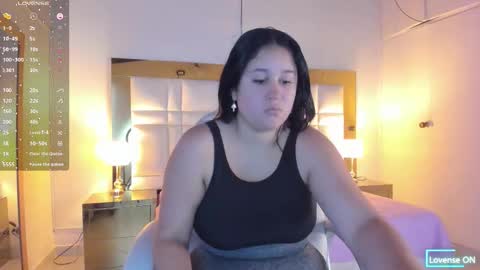 Sienna  online show from 01-12-26, 12:21