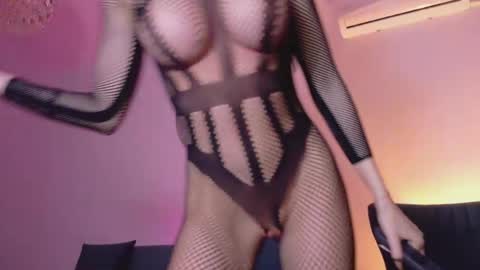 Sienna online show from 04-04-26, 10:18