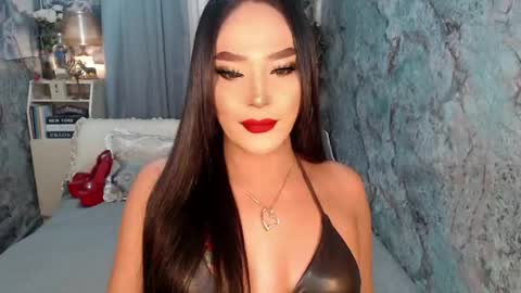 Sierrafina online show from 04-15-26, 05:03