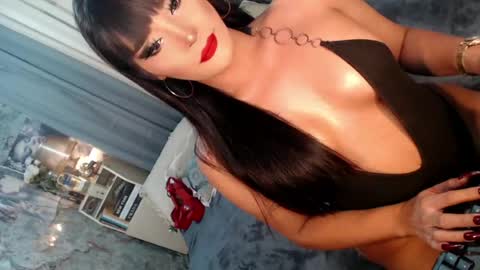 Snapshot of sierrafina_mcbride chatting on 05-18-26, 03:07 Sierrafina online show from 05-18-26, 03:07