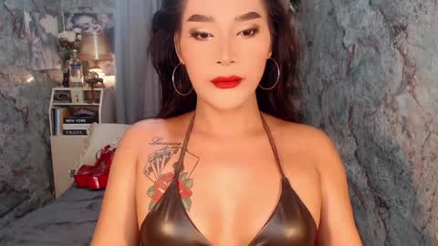 Snapshot of sierrafina_mcbride chatting on 05-19-26, 04:13 Sierrafina online show from 05-19-26, 04:13
