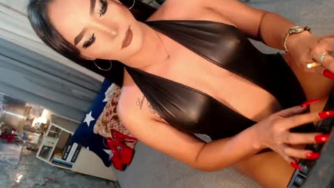 Snapshot of sierrafina_mcbride chatting on 07-04-26, 07:36 Sierrafina online show from 07-04-26, 07:36