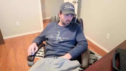 Snapshot of sigmaslayer chatting on 09-25-25, 01:04 sigmaslayer online show from 09-25-25, 01:04