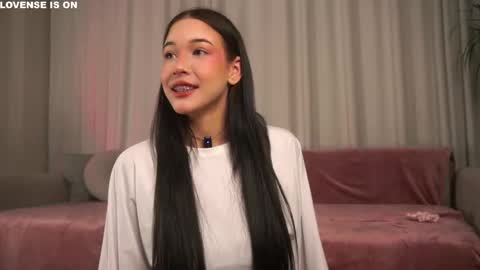 Eva  online show from 12-05-25, 11:19