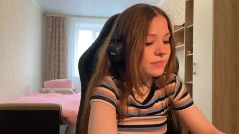 Silena online show from 04-18-26, 11:47