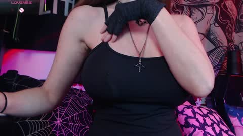 Allmylinkssilentmary666 online show from 01-13-26, 01:11