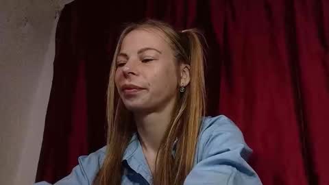 JULIANA online show from 03-19-26, 08:13