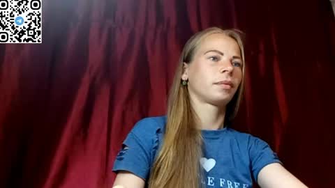 Snapshot of silentpassion567 chatting on 05-22-26, 08:25 JULIANA online show from 05-22-26, 08:25