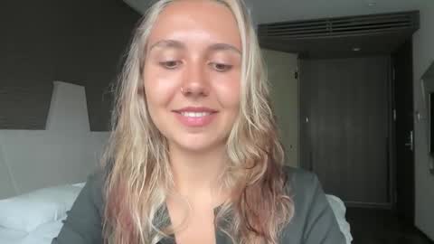 You fav Miss Si online show from 03-07-26, 07:16