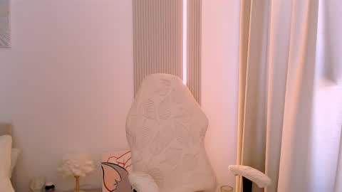 silk_ann online show from 03-25-26, 06:08