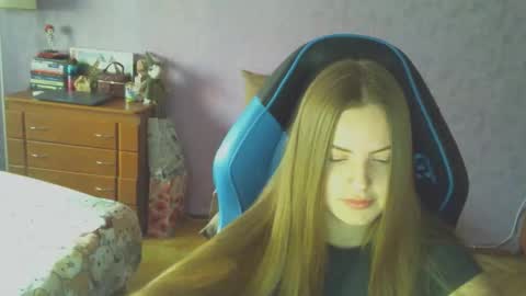 Erica online show from 03-26-26, 08:09