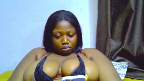 Snapshot of silky_caramel chatting on 09-12-25, 12:33 Caramel online show from 09-12-25, 12:33