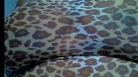 Snapshot of silky_caramel chatting on 10-12-25, 08:30 Caramel online show from 10-12-25, 08:30