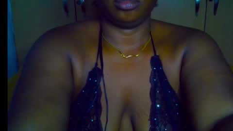 Snapshot of silky_caramel chatting on 10-19-25, 07:58 Caramel online show from 10-19-25, 07:58