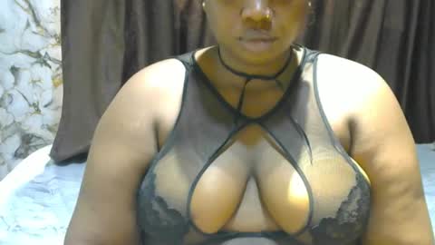 Snapshot of silky_caramel chatting on 11-11-25, 10:37 Caramel online show from 11-11-25, 10:37