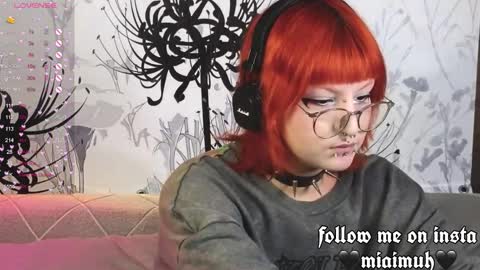 Mia online show from 09-25-25, 08:12