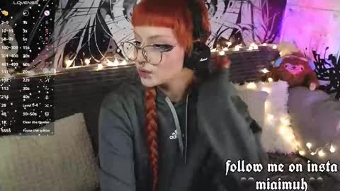 Mia online show from 02-16-26, 09:33