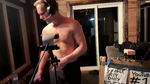 Snapshot of sillydillynewfie chatting on 06-24-26, 05:06 Silly Dilly Newfie online show from 06-24-26, 05:06