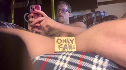 Snapshot of sillydillynewfie chatting on 07-13-26, 04:59 Silly Dilly Newfie online show from 07-13-26, 04:59