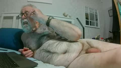 Snapshot of sillyoldman45221063 chatting on 06-02-26, 10:12 sillyoldman45221063 online show from 06-02-26, 10:12