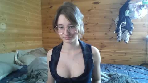 Snapshot of silvadevil chatting on 06-05-26, 02:01 Kate online show from 06-05-26, 02:01