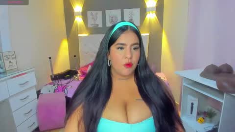 Snapshot of silvana_cruzz chatting on 10-23-25, 02:11 Silvana cruzzz online show from 10-23-25, 02:11