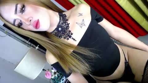Snapshot of silvana_starr chatting on 06-19-26, 03:49 Silvana for short VANA online show from 06-19-26, 03:49