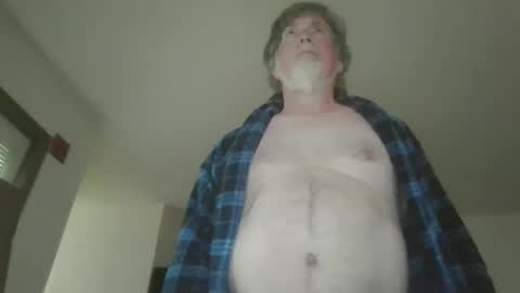 Snapshot of silverfunfox chatting on 05-19-26, 09:32 silverfunfox online show from 05-19-26, 09:32