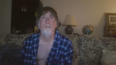 Snapshot of silverfunfox chatting on 05-29-26, 01:03 silverfunfox online show from 05-29-26, 01:03