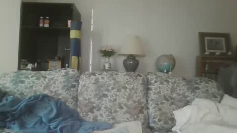 Snapshot of silverfunfox chatting on 05-31-26, 10:11 silverfunfox online show from 05-31-26, 10:11