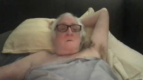 Snapshot of silverliam chatting on 09-14-25, 12:54 Liam online show from 09-14-25, 12:54