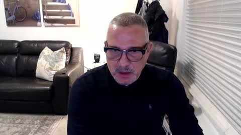 silveroli187 online show from 12-15-25, 04:11