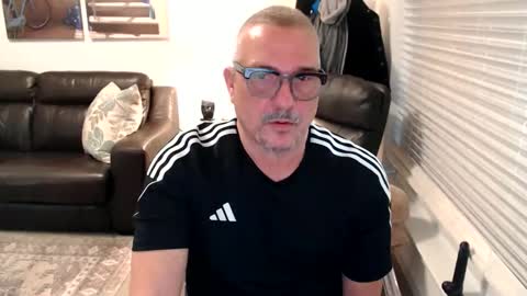 silveroli187 online show from 12-18-25, 03:51