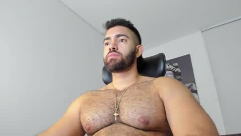 Snapshot of simon_leon01 chatting on 04-20-26, 11:17 simon_leon01 online show from 04-20-26, 11:17